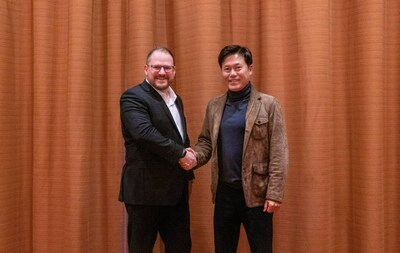 Il vicepresidente di SK hynix, Park Jung-ho, incontra il CEO di Qualcomm al CES 2023 per una maggiore collaborazione nel settore dei semiconduttori